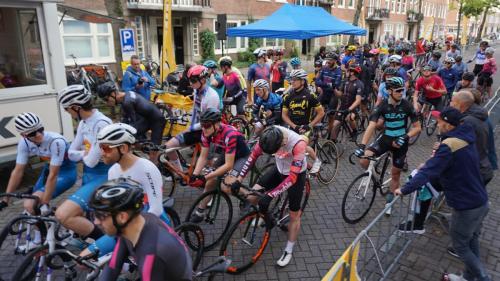 Photo Ronde van de Orteliusstraat by William van der Moolen
