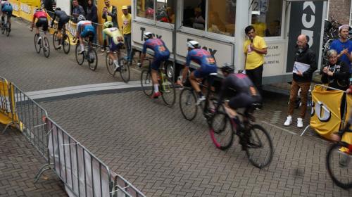 Photo Ronde van de Orteliusstraat by William van der Moolen